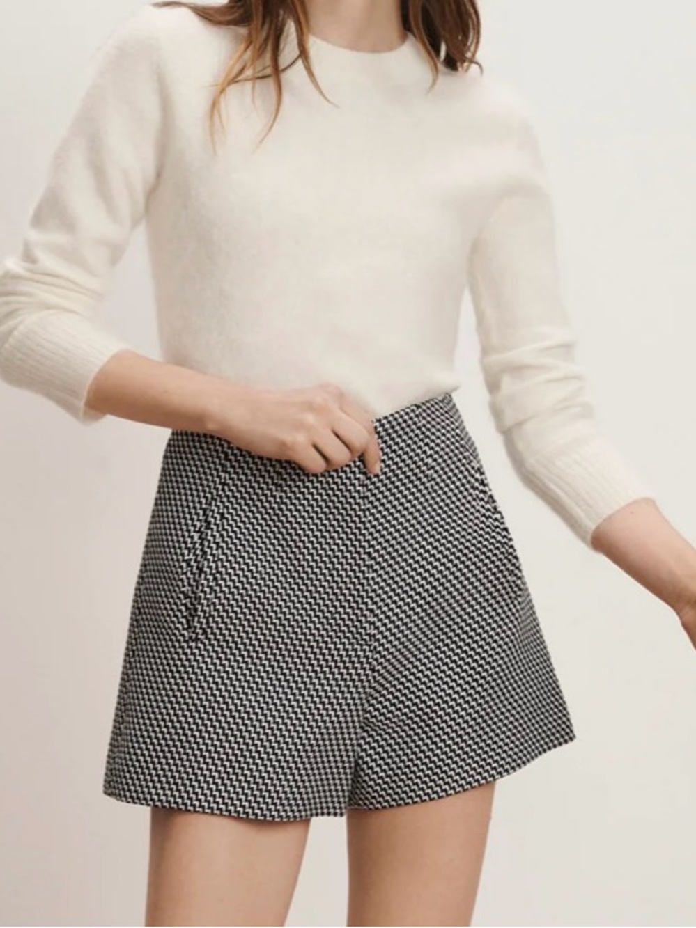 Veronica Beard Jazmin Tweed Navy & White Shorts